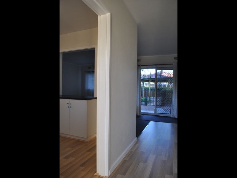 Unit 6/13 Dowling Place, Orelia WA 6167