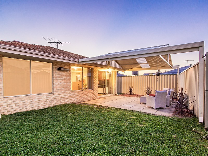 14 Warrior Pass, Bertram WA 6167