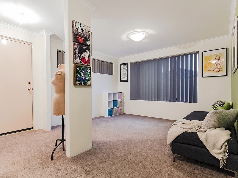 14 Warrior Pass, Bertram WA 6167