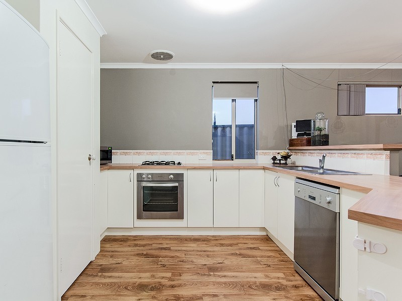 14 Warrior Pass, Bertram WA 6167