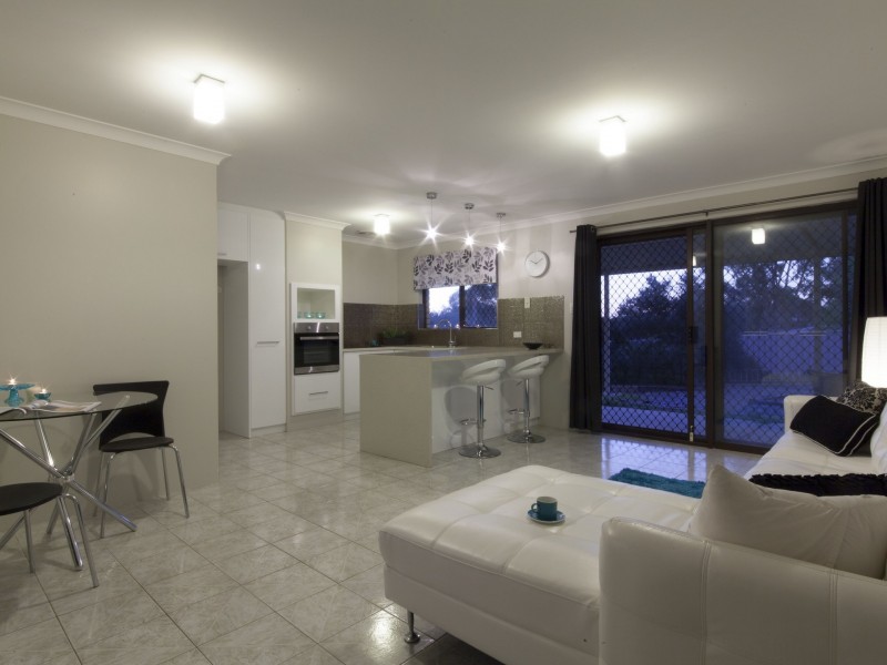 9 Robbins Retreat, Leda WA 6170