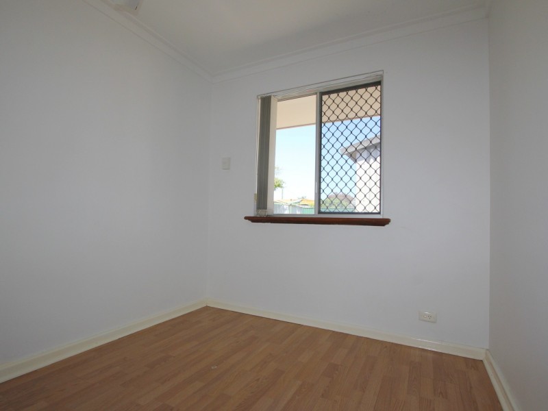 16 Dawson Way, Parmelia WA 6167