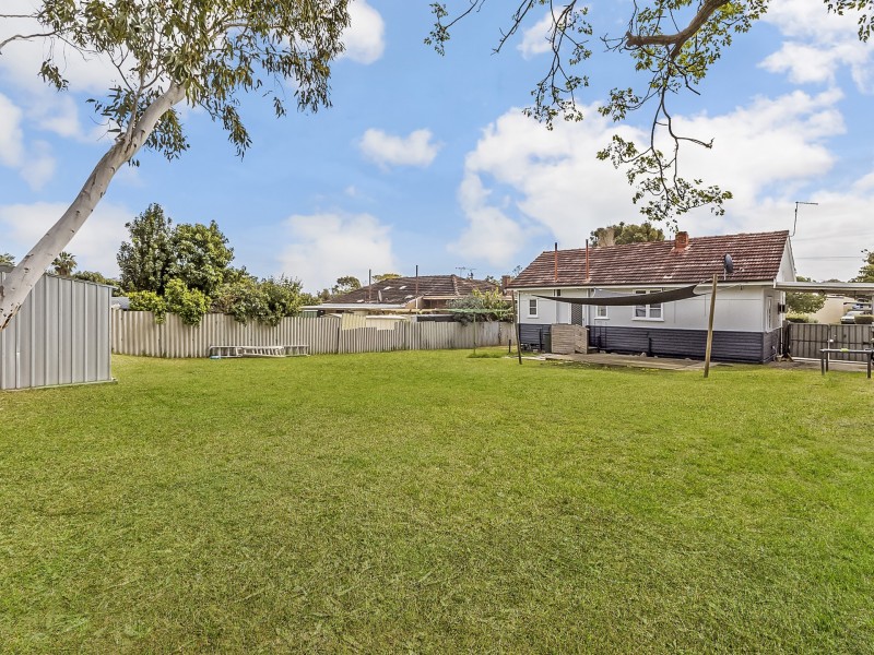 7 Atkinson Road, Medina WA 6167