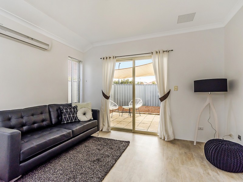 417 Lambeth Circle, Wellard WA 6170