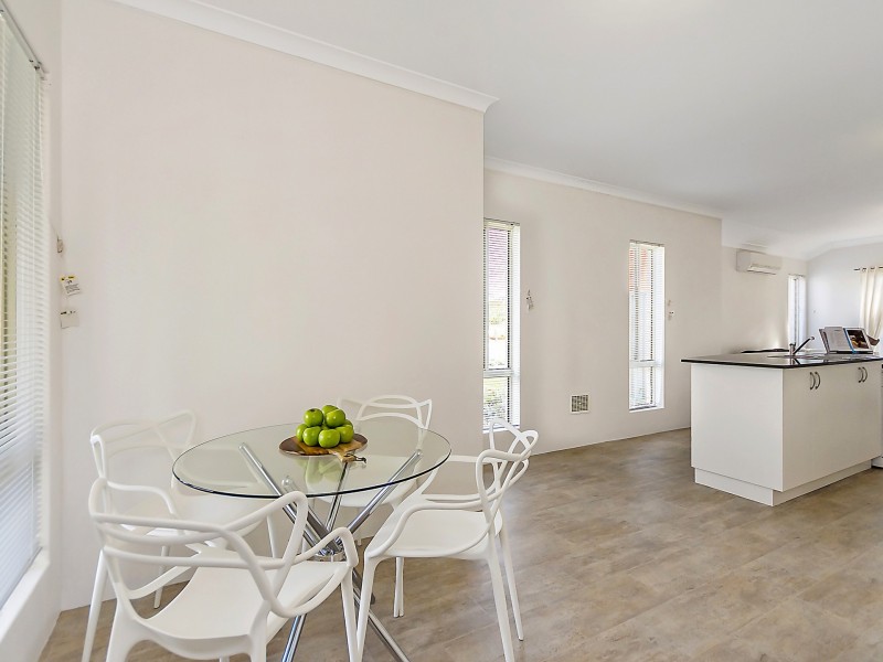 417 Lambeth Circle, Wellard WA 6170