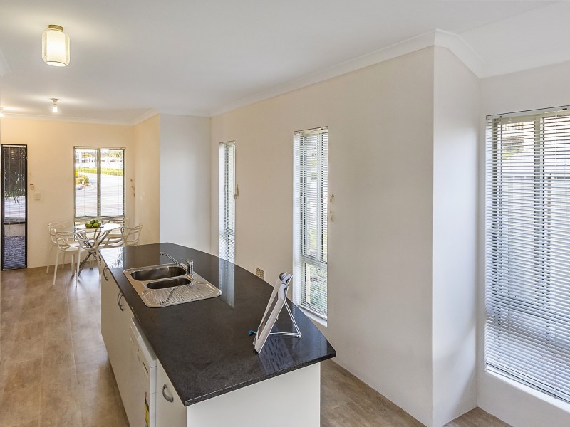 417 Lambeth Circle, Wellard WA 6170