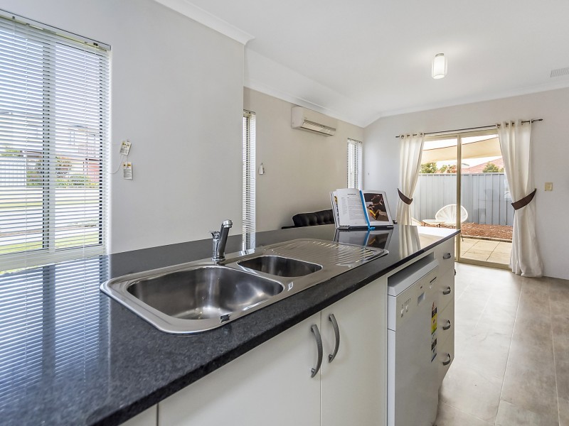 417 Lambeth Circle, Wellard WA 6170