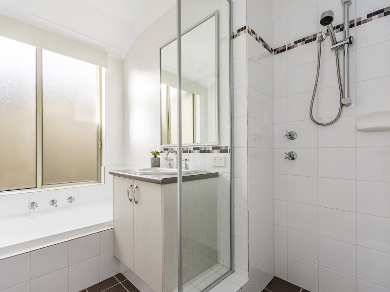 417 Lambeth Circle, Wellard WA 6170