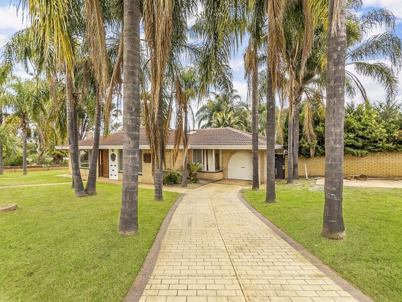 11 Littlemore Road, Orelia WA 6167