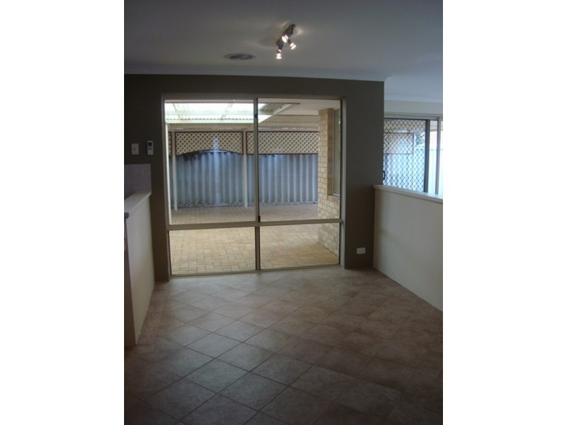 5 Gilling Place, Orelia WA 6167