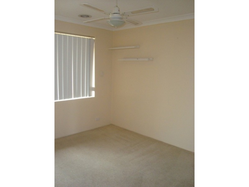 5 Gilling Place, Orelia WA 6167