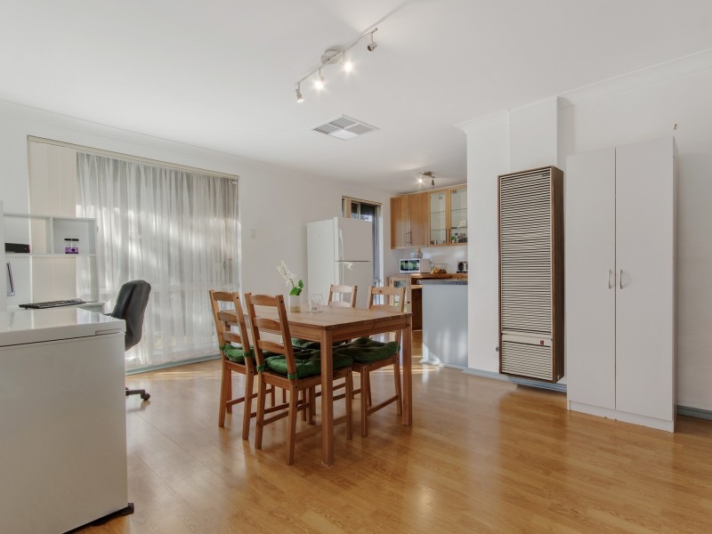 34 Chisham Avenue, Parmelia WA 6167