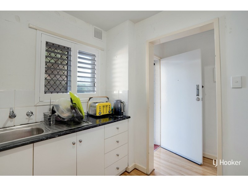 Unit 4/21 Disney Road, Parmelia WA 6167