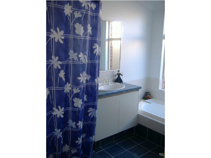 11 Yelka Way, Bertram WA 6167