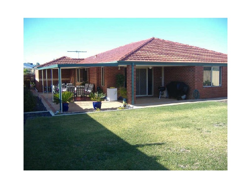 11 Yelka Way, Bertram WA 6167