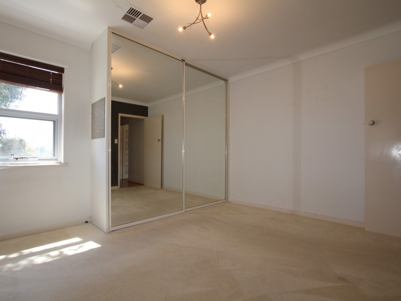 Unit 9/2 Pengilly Rd, Orelia WA 6167