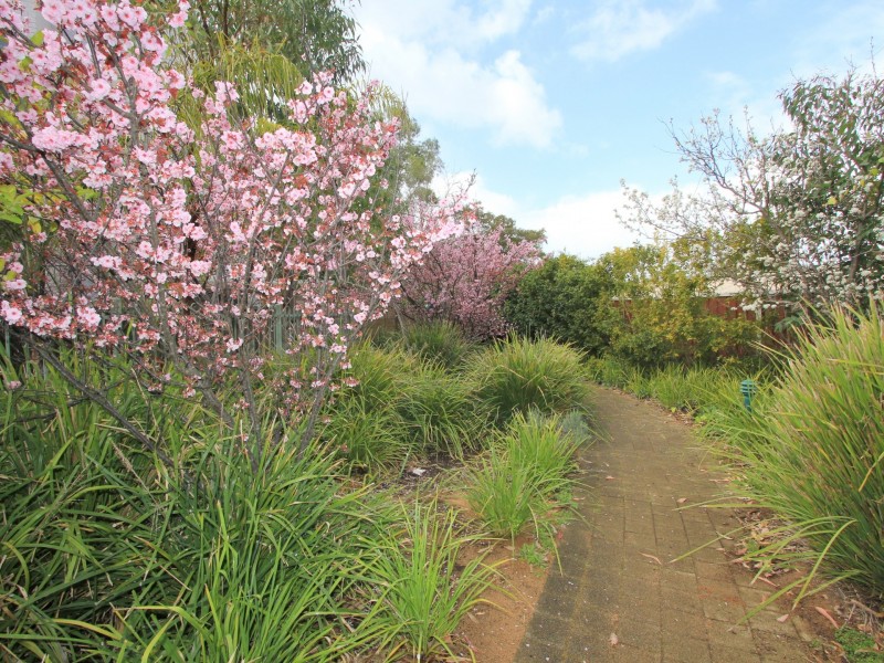 Unit 9/2 Pengilly Rd, Orelia WA 6167