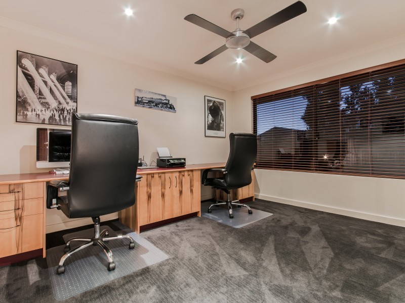 10 Addingham Crescent, Bertram WA 6167