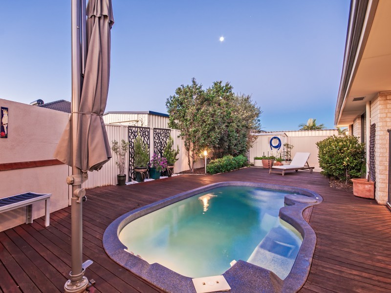 10 Addingham Crescent, Bertram WA 6167