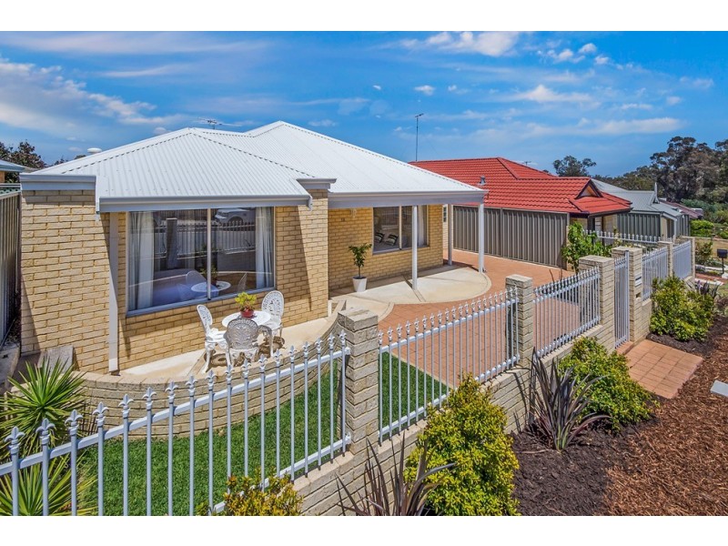 18 Abingdon Crescent, Wellard WA 6170