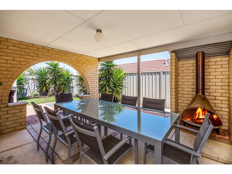 18 Abingdon Crescent, Wellard WA 6170