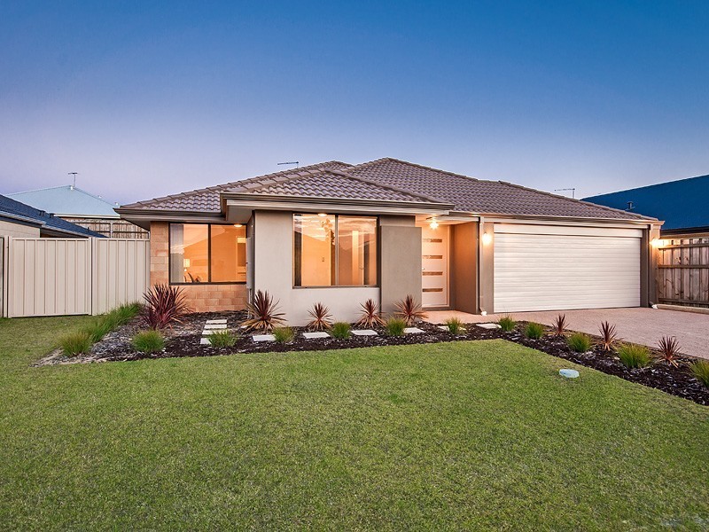 14 Peridot Pass, Wellard WA 6170