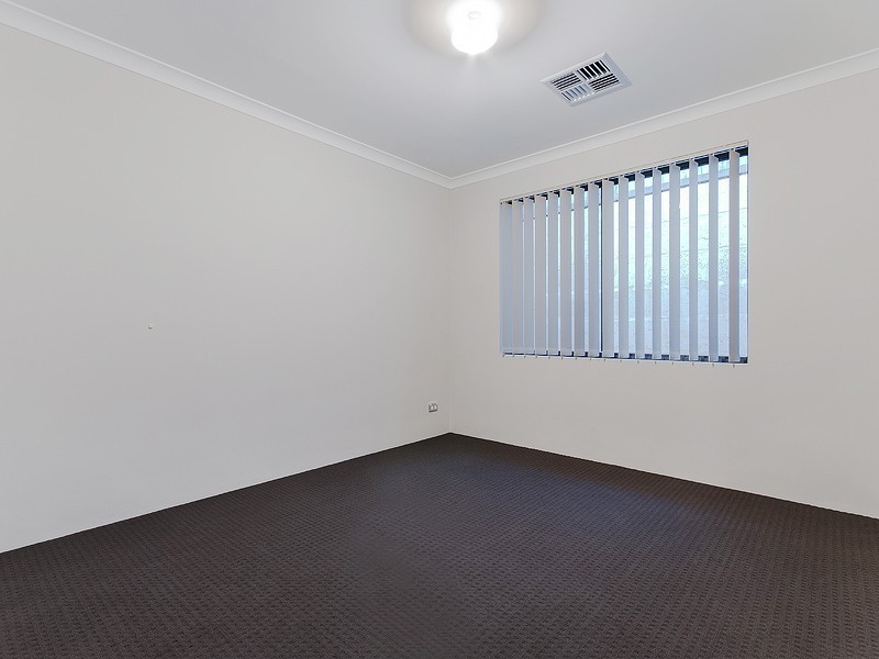 14 Peridot Pass, Wellard WA 6170