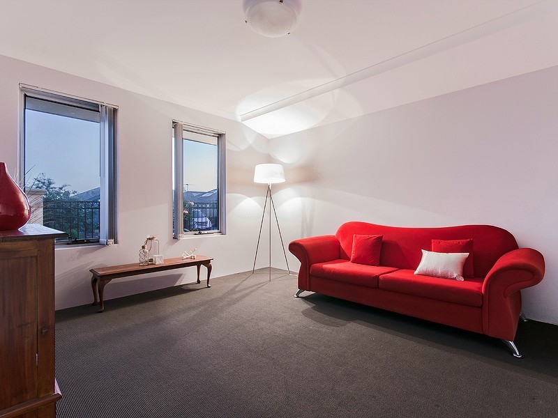 3 Antrim Way, Bertram WA 6167