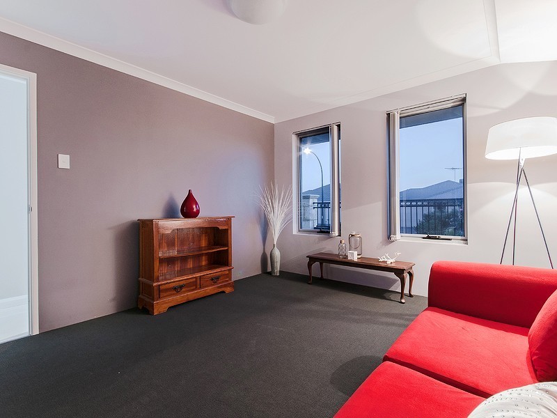 3 Antrim Way, Bertram WA 6167