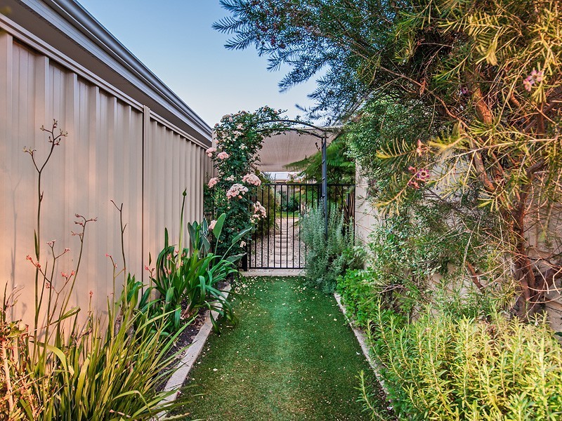 3 Antrim Way, Bertram WA 6167