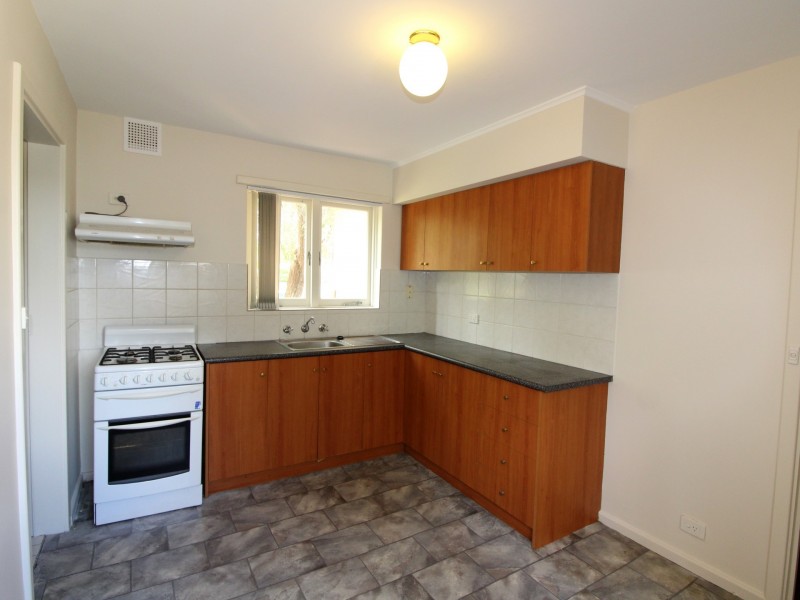 34 Maydwell Way, Calista WA 6167