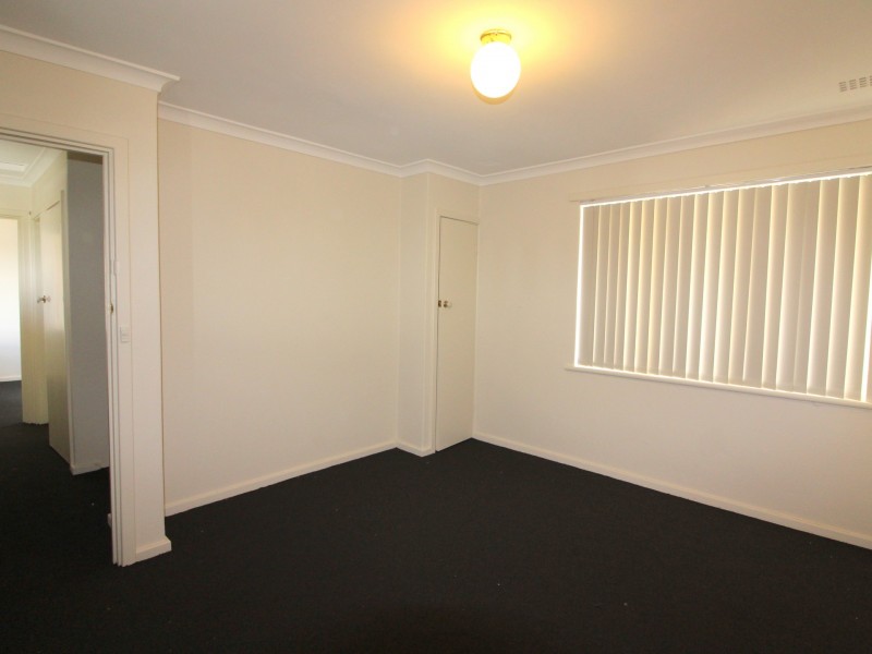 34 Maydwell Way, Calista WA 6167