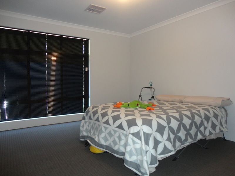 12 Ebrington Road, Wellard WA 6170