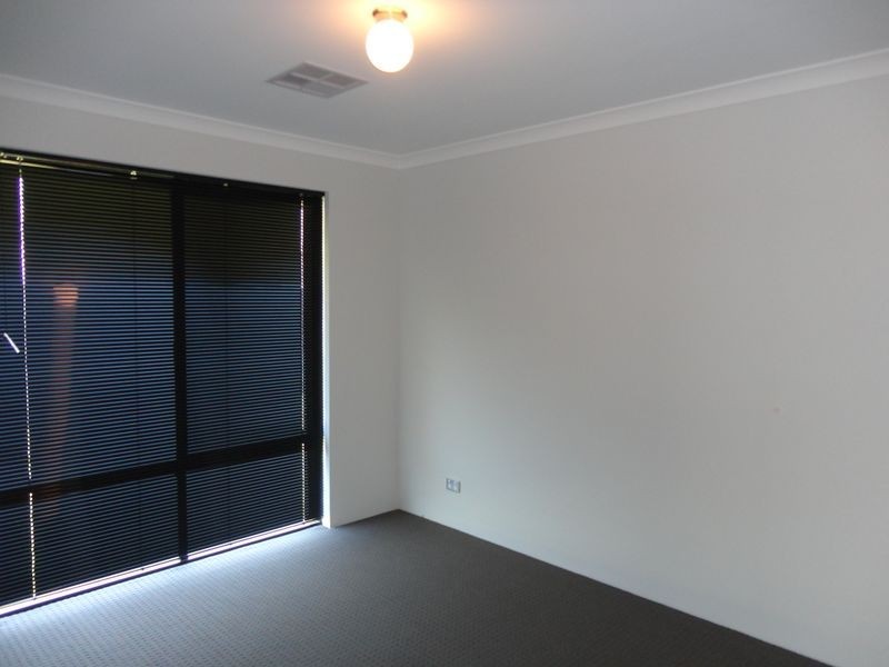 12 Ebrington Road, Wellard WA 6170