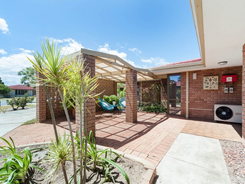 5 Caspian Mews, Waikiki WA 6169