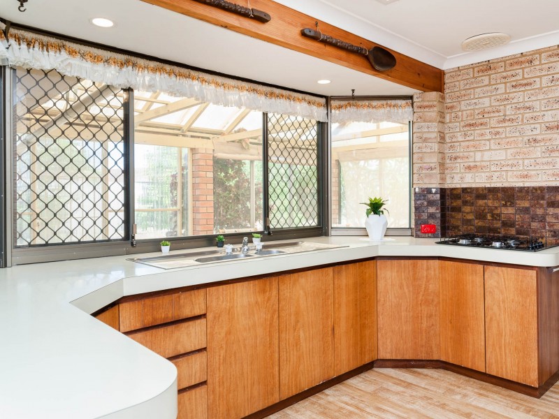 5 Caspian Mews, Waikiki WA 6169