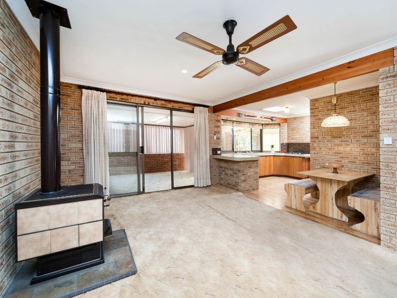 5 Caspian Mews, Waikiki WA 6169