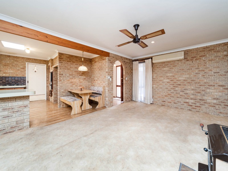 5 Caspian Mews, Waikiki WA 6169