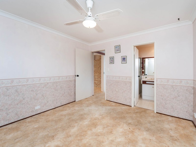 5 Caspian Mews, Waikiki WA 6169