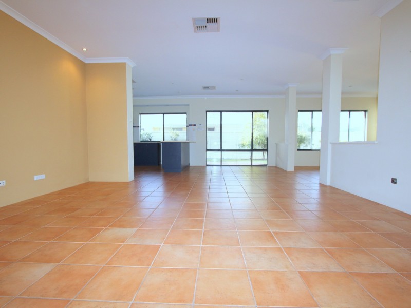 14 Peacock Avenue, Singleton WA 6175