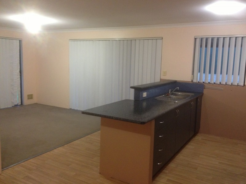 34 Munday Way, Medina WA 6167