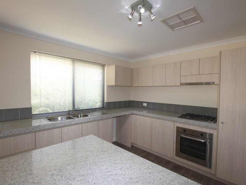 26 Abingdon Crescent, Wellard WA 6170