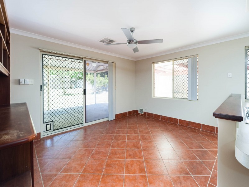 9 Beacham Crescent, Medina WA 6167