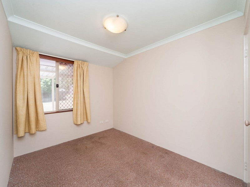 9 Beacham Crescent, Medina WA 6167