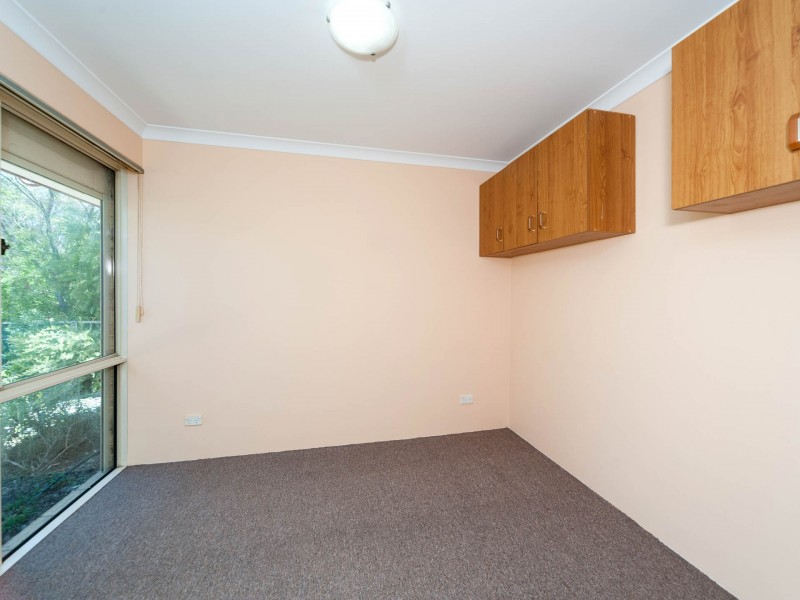 9 Beacham Crescent, Medina WA 6167