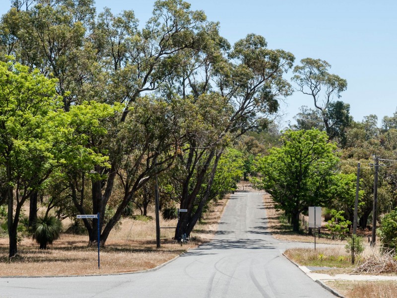 9 Beacham Crescent, Medina WA 6167