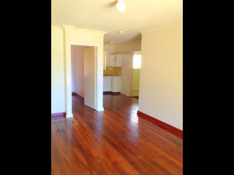 35B Christmas Avenue, Orelia WA 6167