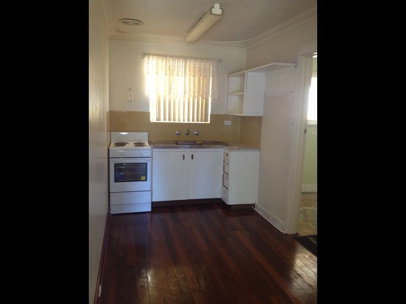 35B Christmas Avenue, Orelia WA 6167