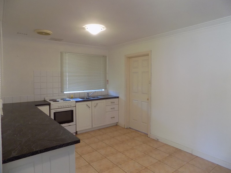 25 Maycock Place, Orelia WA 6167