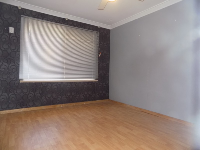 25 Maycock Place, Orelia WA 6167